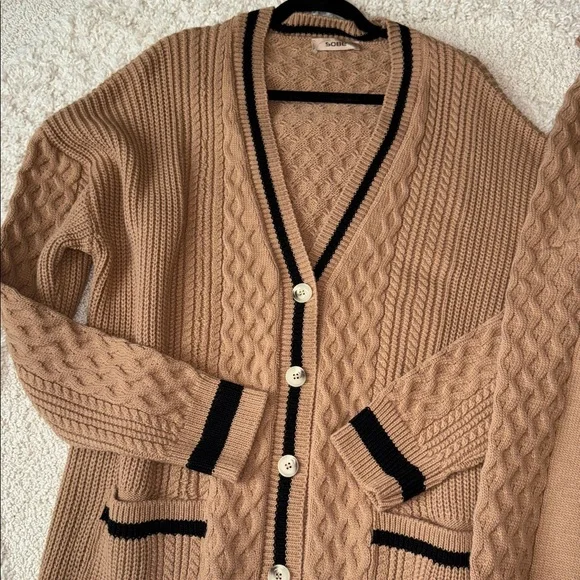 Sobe Sweater and Pants Set NWOT - size M - Picture 2 of 3